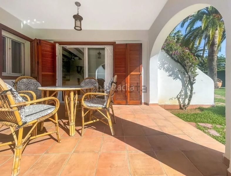 Foto 0fe04b40-fba0-417b-a028-f1b8e2b1ad7d. Casa adossada amb aparcament piscina a L'Almadrava - L'Estanyó Dénia