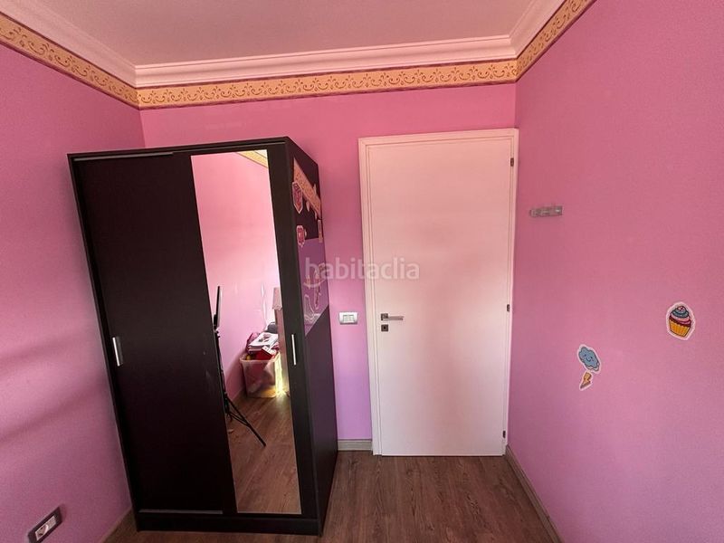 Foto 88bbcbf3-7d5e-48f9-ba3f-4b40dd376186. Casa aparellada amb aparcament a Las Rosas Arona