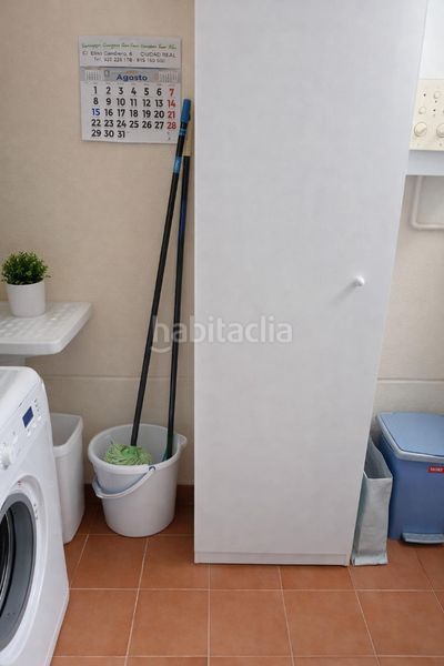 Foto 0a75a862-e28f-49a6-9b0b-cf44a1d6626c. Piso luminoso piso vpo en zona parque juan pablo ii en Ciudad Real