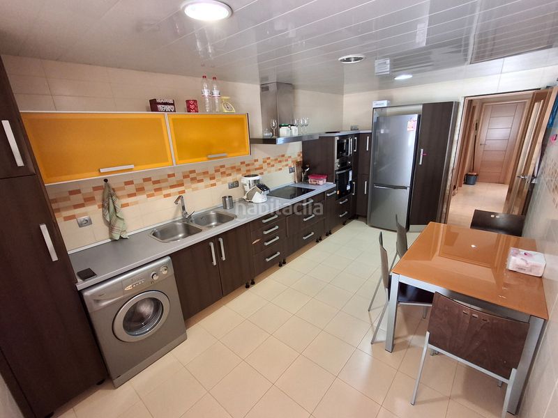 Foto b83bf02a-d32f-4678-8456-6a60c3bb5389. Casa adossada amb calefacció aparcament a Larache Ciudad Real