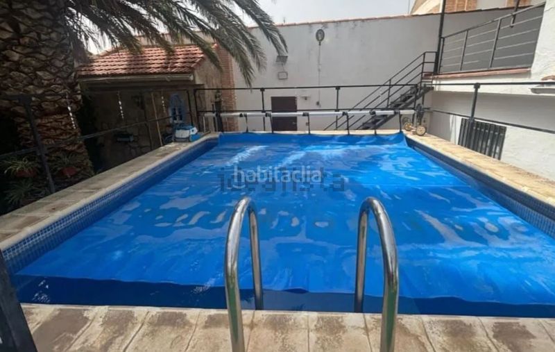 Foto a281972f-c2a6-4f19-b932-c1a08b2aaffa. Xalet amb xemeneia calefacció aparcament piscina a Malagón