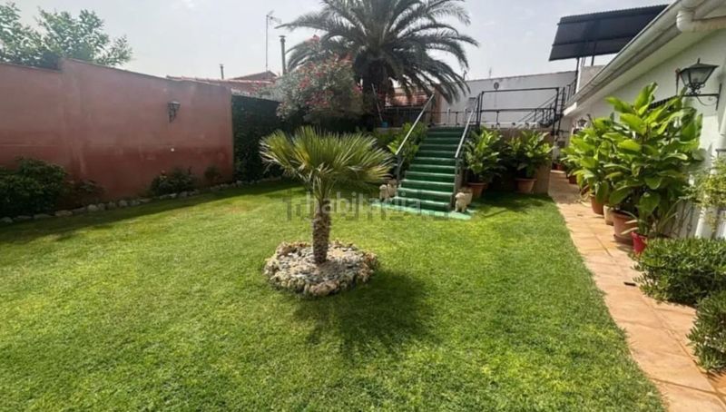 Foto c2a14589-b801-4781-98dd-3007e4002387. Xalet amb xemeneia calefacció aparcament piscina a Malagón