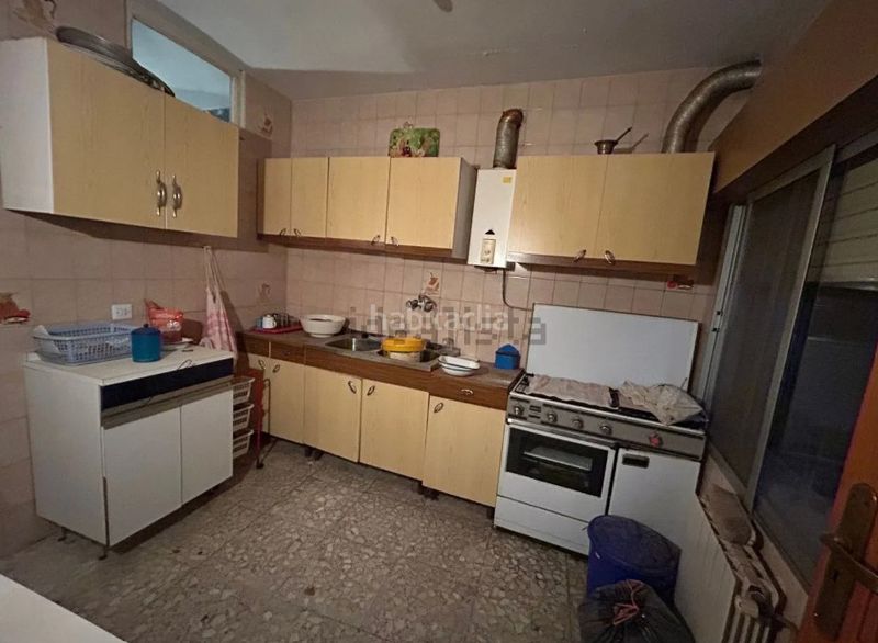 Foto d14d2c82-9977-4210-960a-17047eb86e41. Casa amb xemeneia aparcament a Malagón