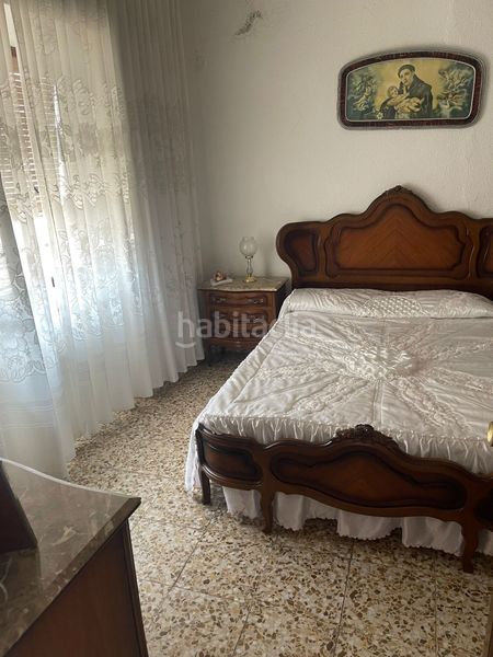 Foto dfc009e2-beb7-467c-aa80-10448790a180. Casa amb xemeneia aparcament a Malagón