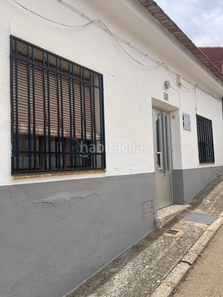 Foto ecb5bf65-fe19-4362-95a7-e467255d6ff3. Casa amb xemeneia aparcament a Malagón