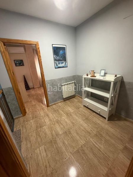 Foto a85c8605-7bee-40b2-876c-306b214e7124. Casa aparellada amb calefacció a Malagón