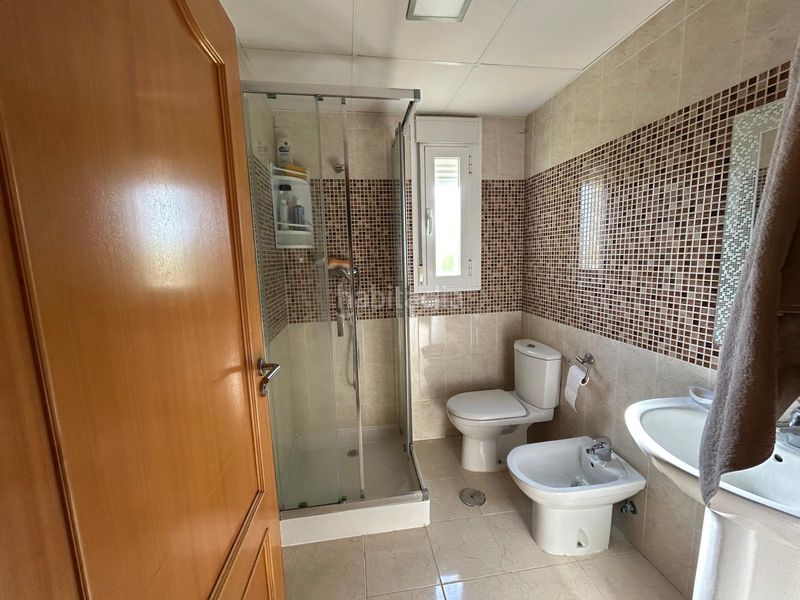 Foto 823481e9-65c0-4116-8a9c-a3b0dee50752. Casa adossada amb xemeneia calefacció aparcament a Poblete