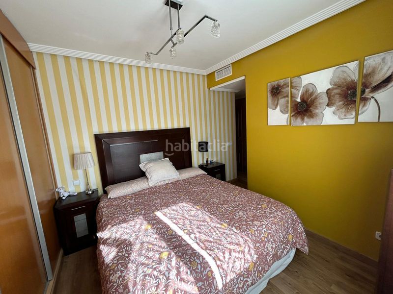 Foto da63d17e-7e5f-44bd-9400-cadfdb8e4c12. Casa adossada amb xemeneia calefacció aparcament a Poblete