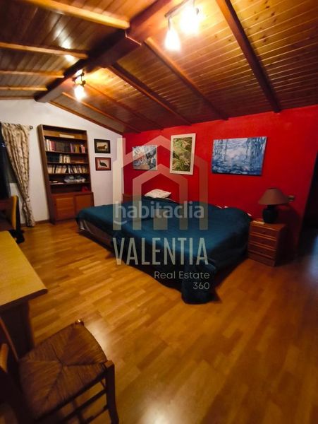 Foto a2cc5ca1-fc26-46af-89ac-ea918440f733. Casa amb calefacció aparcament piscina a Buñol
