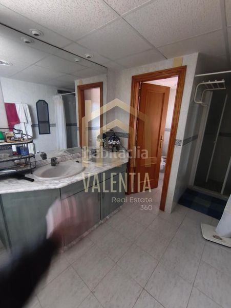 Foto c9eb626e-b76d-4c40-a947-fd2ba94541b8. Casa amb calefacció aparcament piscina a Buñol