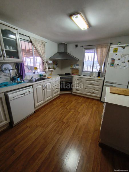 Foto d557b6fc-9680-4adb-9996-645a92185307. Casa a Buñol