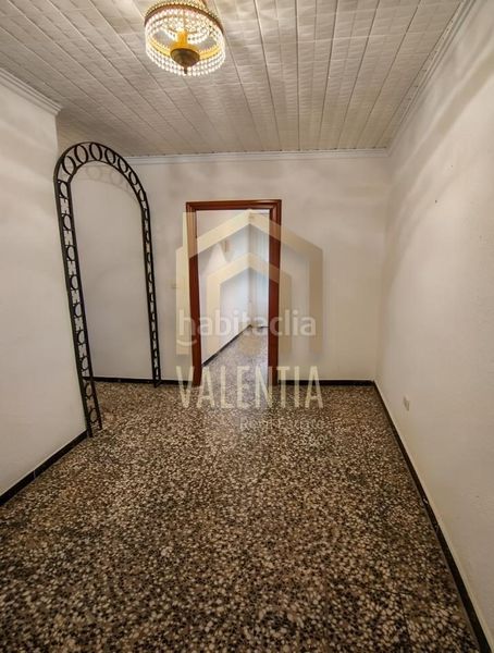 Foto 8202f662-7d91-4666-972b-e48b6da8c88a. Casa  en venta en Llombai