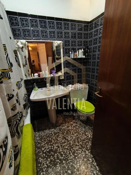 Foto d567a3f9-0090-4224-96b7-1bc5c5851002. Casa  en venta en Llombai