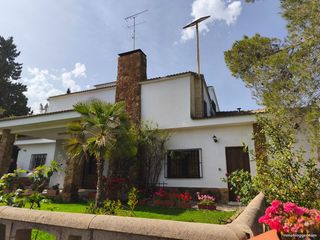 Pis  Calle sin nombre. Casa de turismo rural en venta en alborache