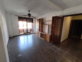 Appartement  Avenida de la estación. Venta piso alginet terraza de 30mts