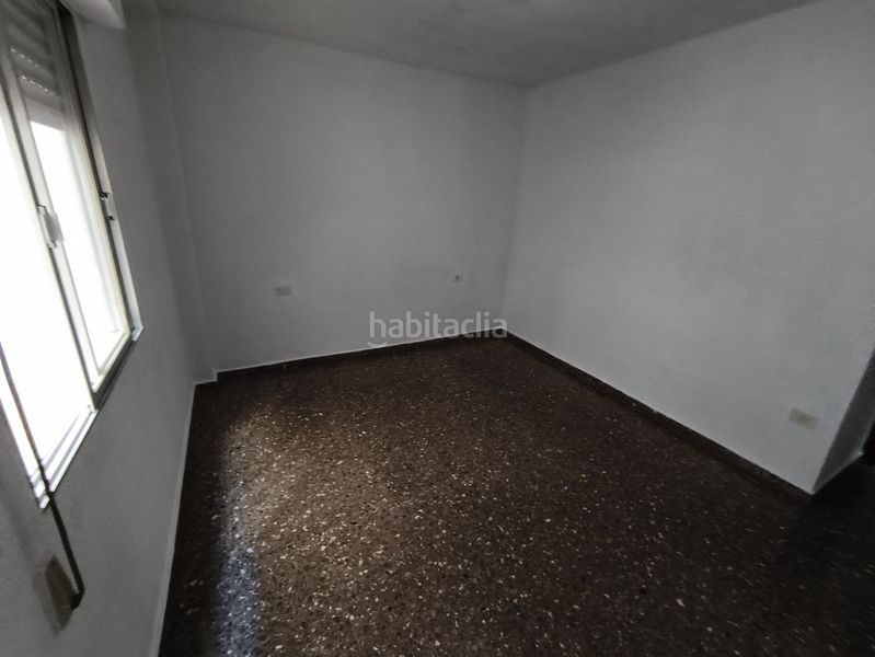 Foto b4fa369f-d7fd-4a22-bc38-d896cb962dca. Pis a Alginet