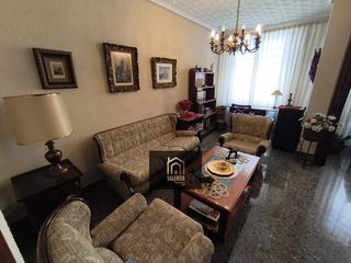 Etagenwohnung  Calle de isabel la católica. Venta piso valencia centro 3 o 5 habitaciones