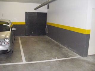 Miete Autoparkplatz in Avinguda de can bellet 35