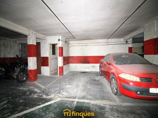 Aparcament cotxe a Centre. Parking  mollet del valles centro