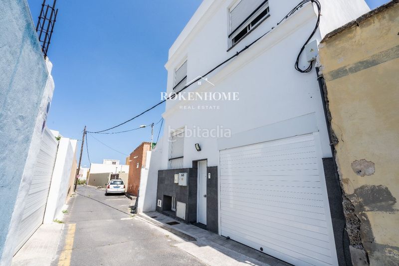 Foto 72883c23-4707-40ec-a4b1-a3506b57b983. Casa adossada amb aparcament a Centro Güímar