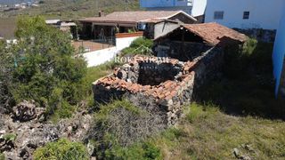 Finca rústica  Nicaragua (tejina). Terreno con contruccion a reformar en tejina de isora