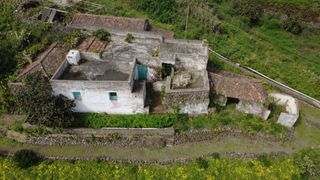 Bauernhof in Caserío el miradero 41. Casa con terreno y vistas al mar y al teide en el miradero, icod