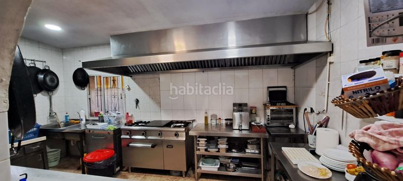 Foto 35d187e3-7f8c-4a44-a986-bc8ebaadb152. Xalet amb aparcament piscina a Busot