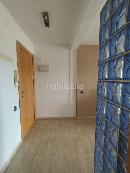 Foto a633cb66-9de5-4c40-ac21-bf1db9848778. Pis amb aparcament a Juan XXIII Alicante