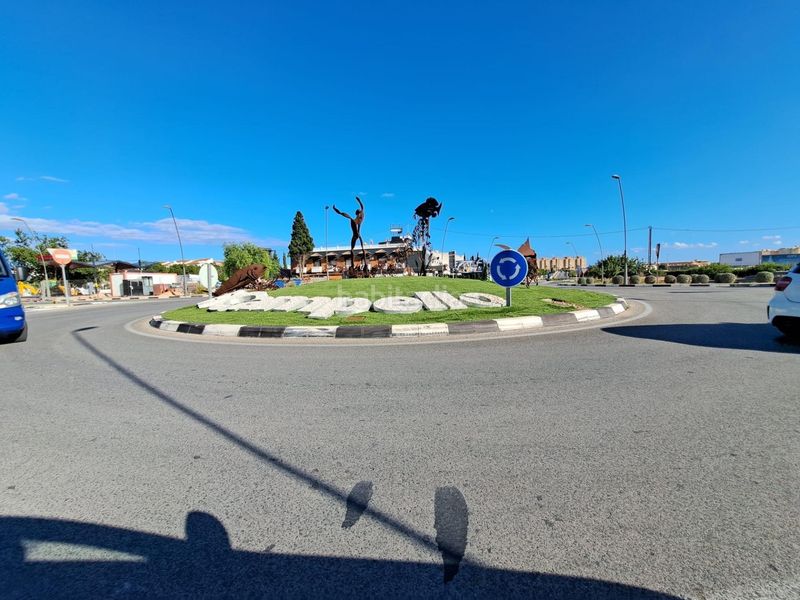 Foto a668bde4-0f28-4cfb-98f6-0118dbf3f7e6. Aparcament cotxe a Campello Playa Campello (el)