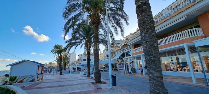 Foto ca6daab0-af48-42b5-96fa-8cfc984655f0. Aparcament cotxe a Campello Playa Campello (el)