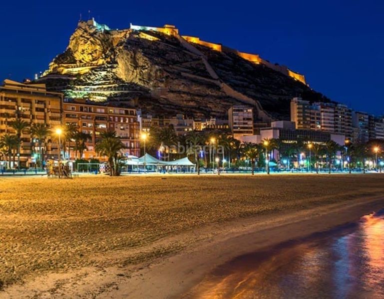 Foto 8a0742c9-7a6d-4482-b3b0-8a2fa4a9258c. Edificio in Carolinas Bajas Alicante