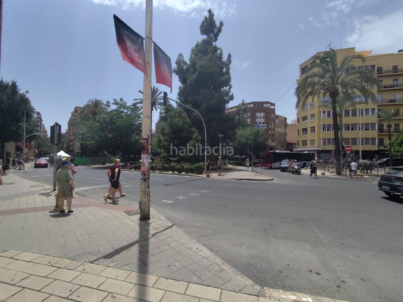 Foto b7c05160-bf01-4795-af8a-ef7288e481a0. Edificio in Carolinas Bajas Alicante