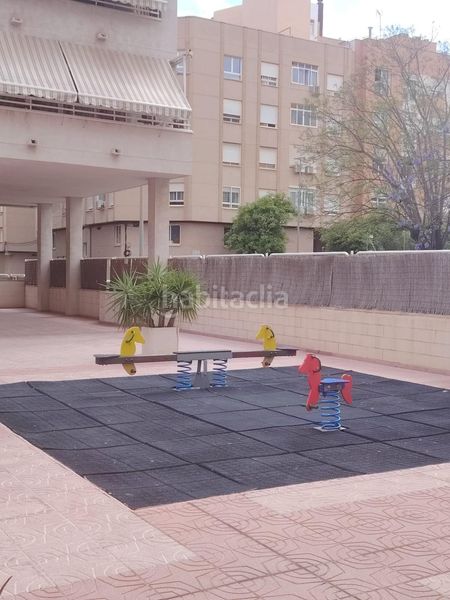 Foto 68b5efea-4891-43c7-a38b-39e2b929a146. Pis amb piscina a Garbinet - Parque de las Avenidas Alicante
