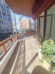 Pis a Barrio del Centro. Hostal en venta en el centro de alicante