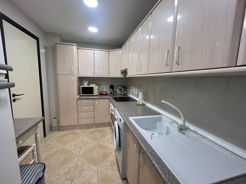 Foto e59dd904-cc01-4912-8b83-f7378ac27554. Casa adossada a Salobreña costa Salobreña