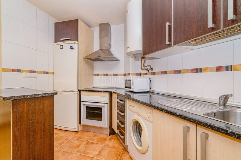 Foto f1f35965-ff65-4bdc-8f66-e6c9a27fae24. Apartament a La Zubia Ciudad Zubia (La)