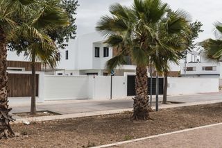 Casa pareada en Belicena. Autopromoción