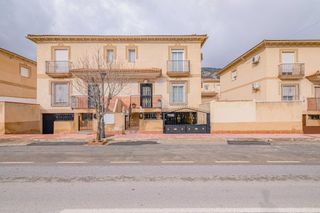 Maison jumelée  Carretera illora 35. Casa pareada en venta en alomartes  amplia, eficiente y totalmen