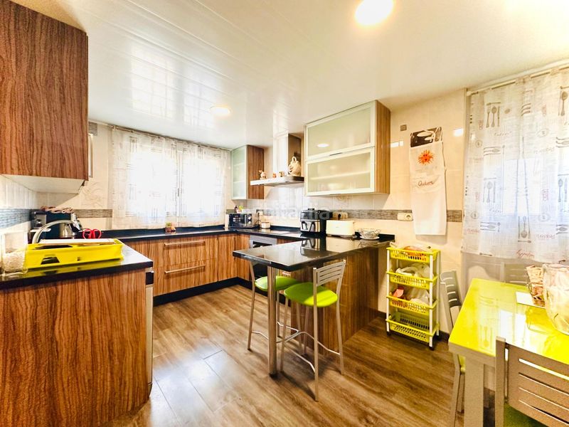 Foto b55e0b81-909d-46db-8627-60a15c0013d0. Chalet espectacular chalet en Santa Fe