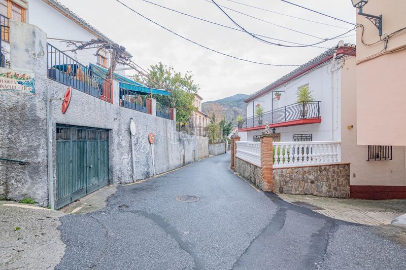 Foto f850bb4c-1647-4b92-9737-0fe72a344f88. Casa a Monachil pueblo Monachil