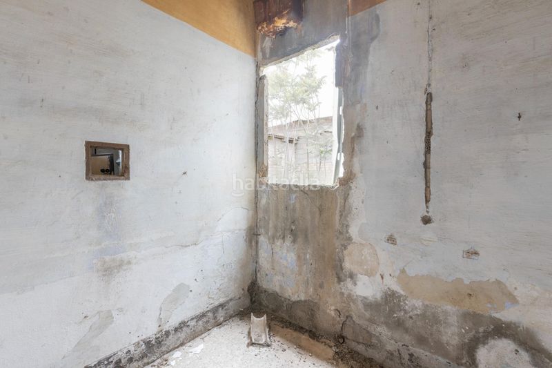 Foto dedf69aa-8440-4a24-b0e8-3d368178849a. Casa a Rosaleda - Juventud Granada