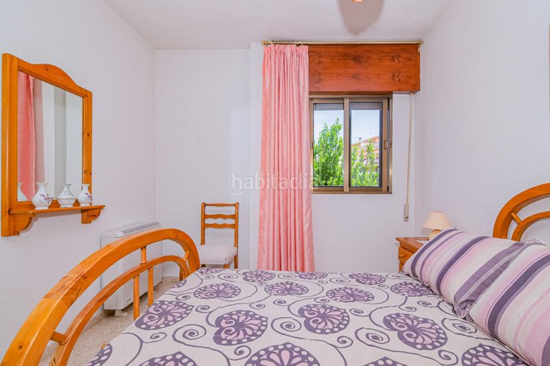 Foto 622b31c7-2d0f-4e6b-8d68-4ff434c3b623. Casa a calle hortensia 24 a Cájar