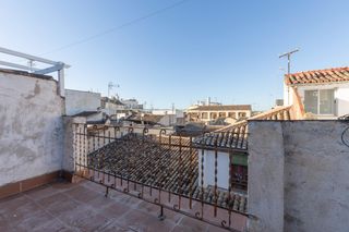 Casa  Conde de las infantas. Atención inversores casa a reformar en el centro de granada