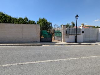 Terreny residencial a Calle de montevive 28. Magnifica parcela en la urbanizacion el arenal de alhendin