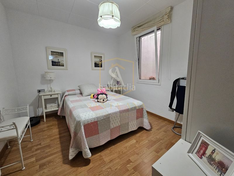 Foto 454ab99f-885b-4bab-8292-3bef9572476d. Casa adossada amb xemeneia calefacció a Bufalà Badalona