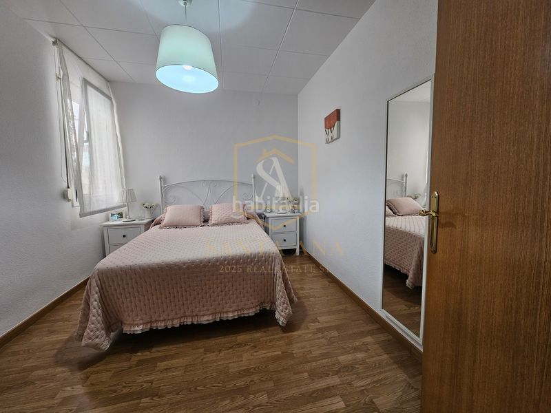 Foto 4b09afdd-8f7f-4117-8ecd-725ea5209980. Casa adossada amb xemeneia calefacció a Bufalà Badalona