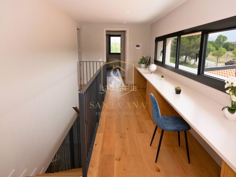 Foto 9ac93a36-d5c5-4bb5-87fe-9c18ff121772. Casa amb calefacció aparcament a Roca del Vallès (La)