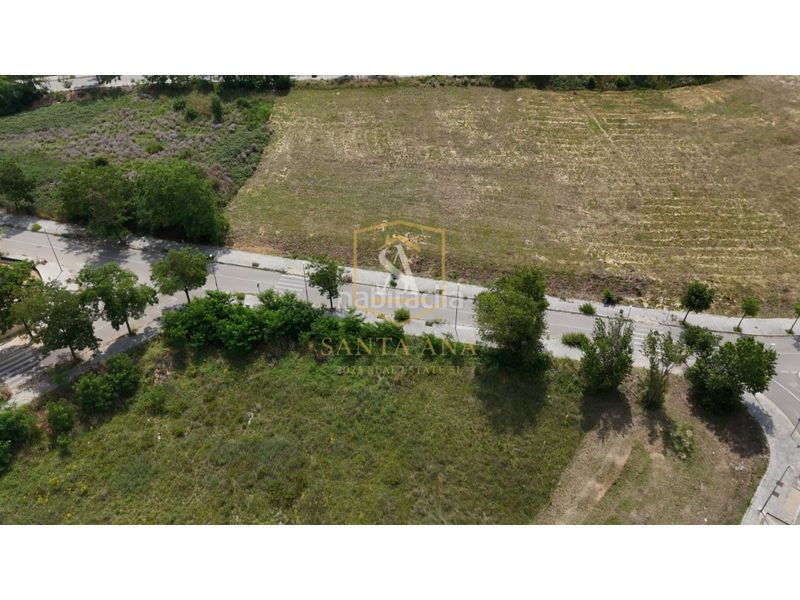Foto 0553a53f-0a34-45d7-9d1f-f3c0456fa24a. Terreno residenziale in Roca del Vallès (La)