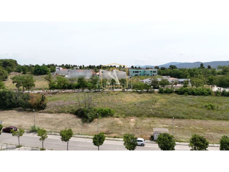 Foto 0a80f48d-fda0-4a8c-b7f6-803ebb82b399. Terreno residenziale in Roca del Vallès (La)