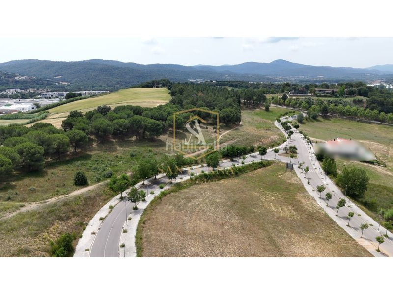 Foto 3d3463c5-d7e5-47cf-a136-e678b3945fbe. Terreno residenziale in Roca del Vallès (La)